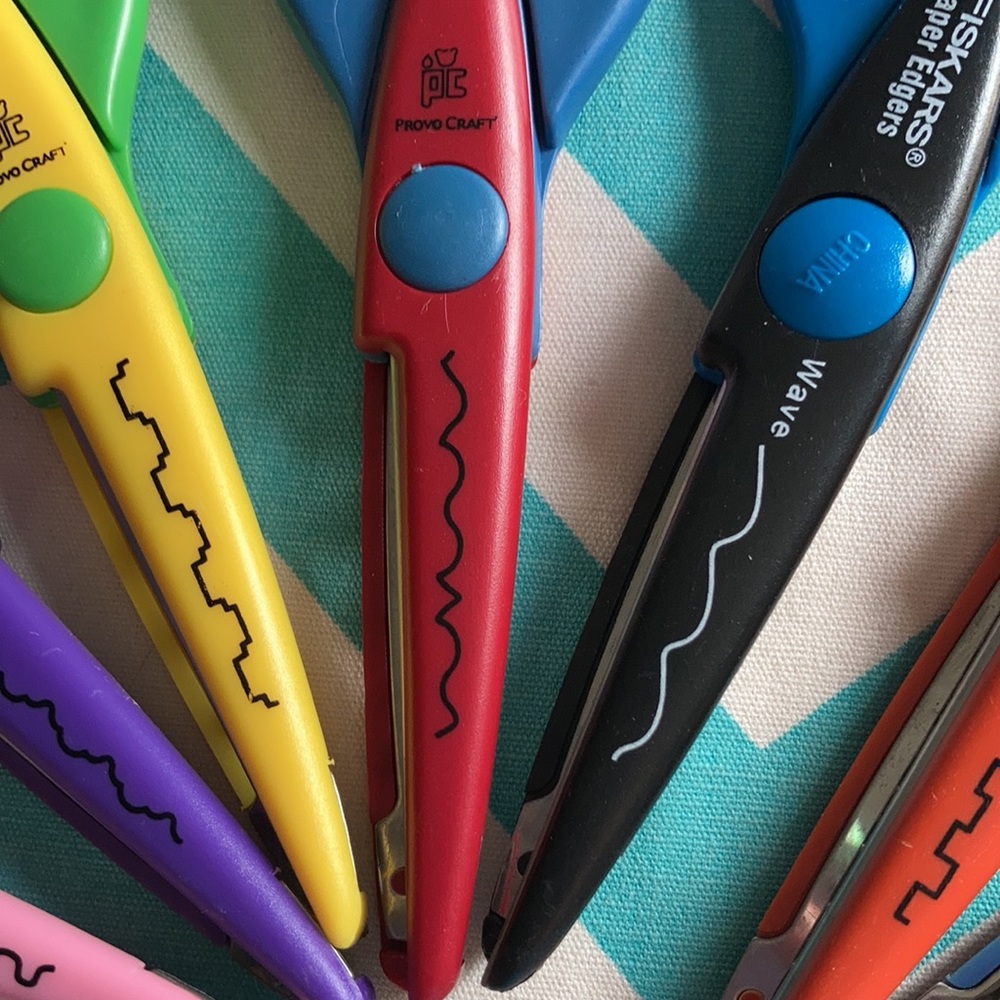Crazy Pattern Scissors Set - Picture 3 of 4